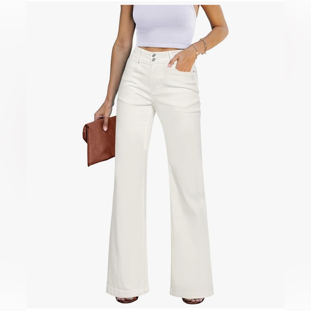 NWOT Women's High Waisted White Flared Jeans